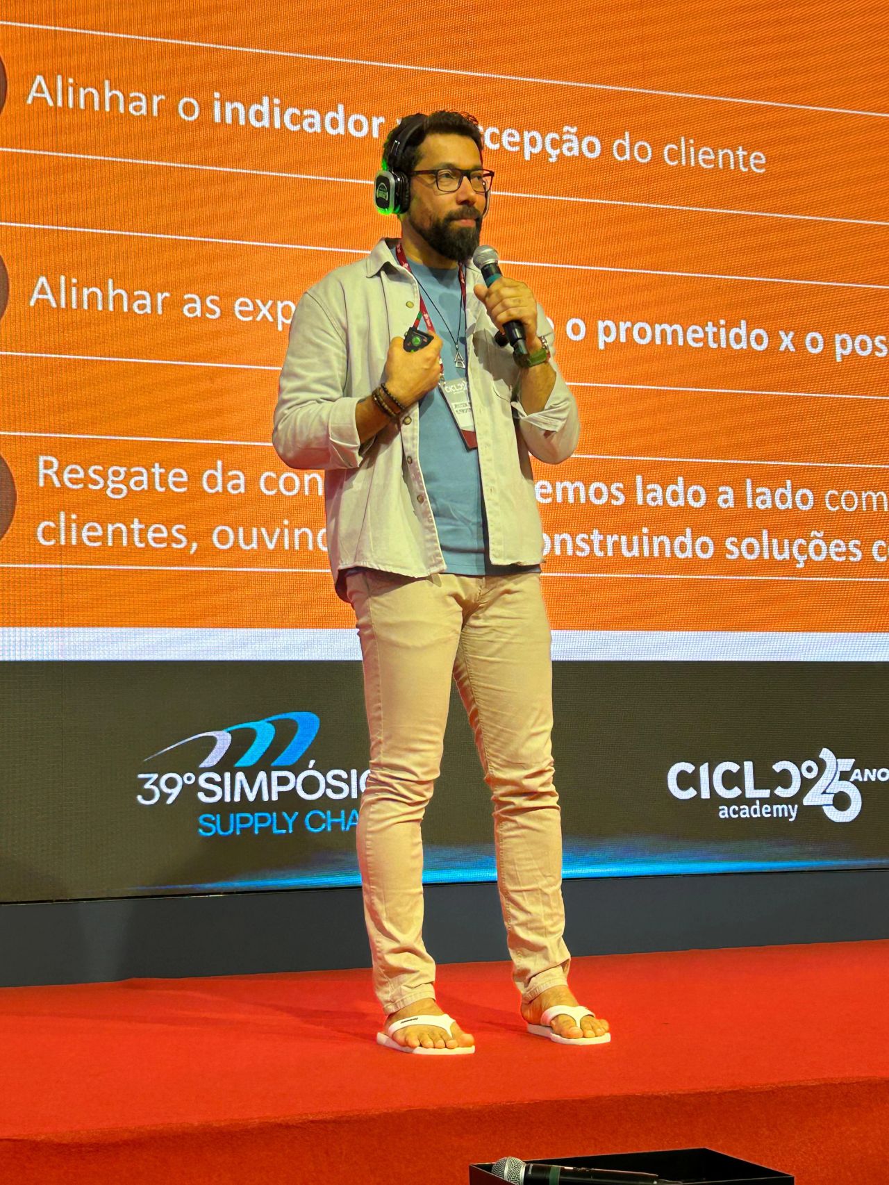 Jayvison Amorim no Simpósio de Supply Chain