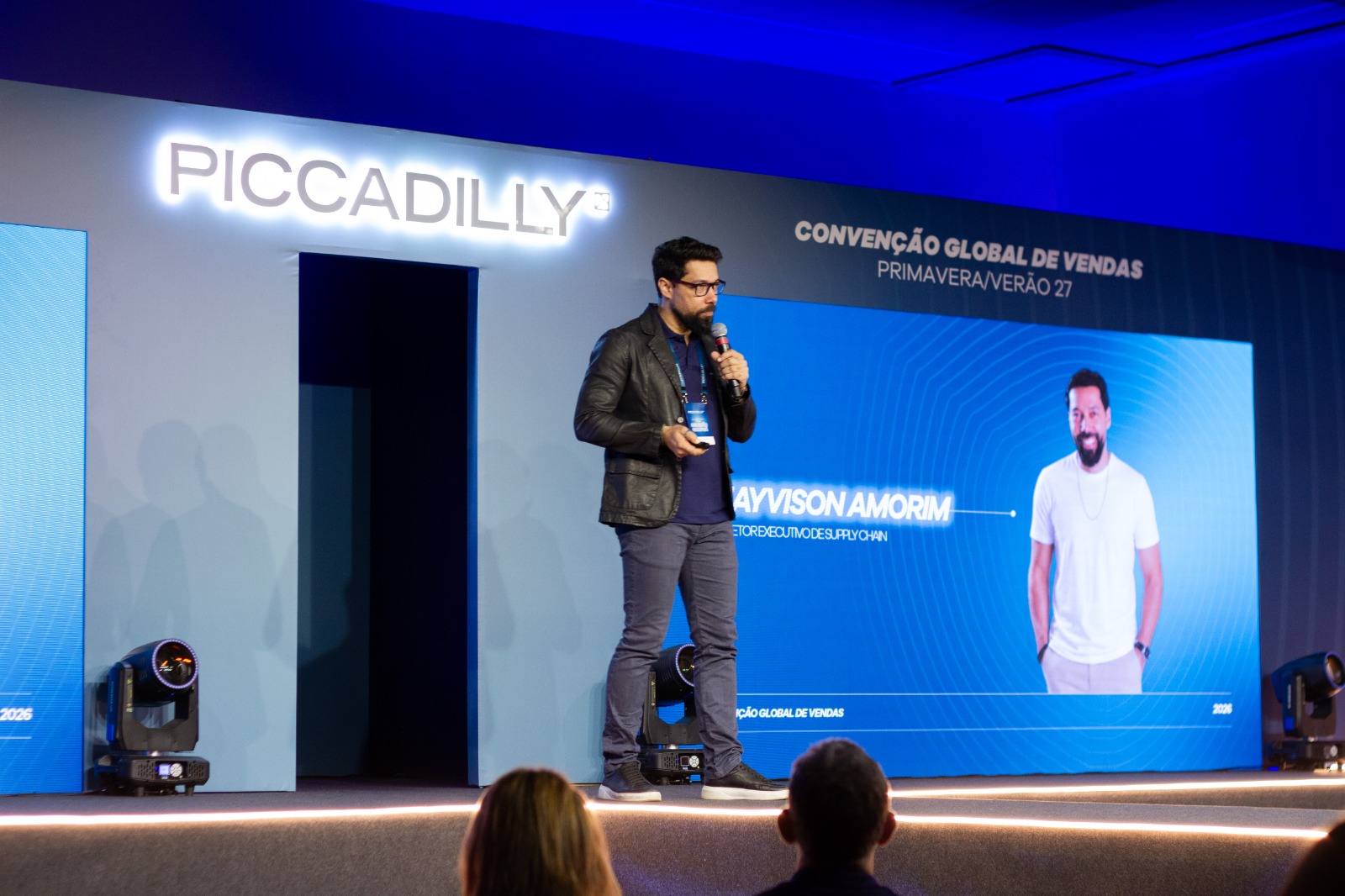 Jayvison Amorim em evento corporativo